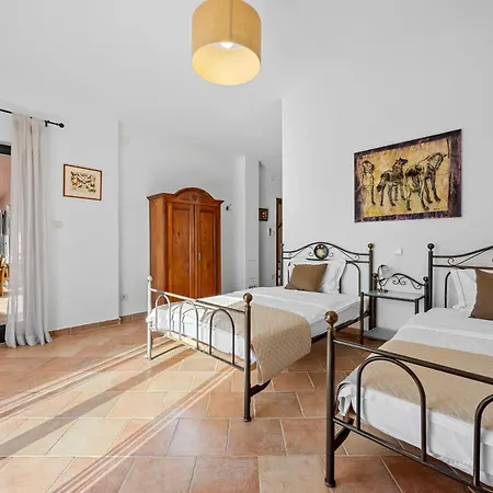 Maddalena Villa