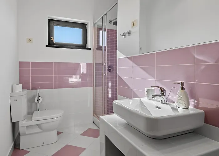 Vila Maddalena Tinjan